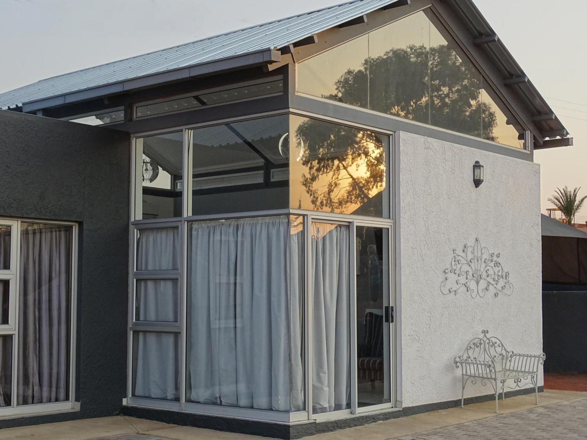 Eden Chalets 빈트후크 외부 사진